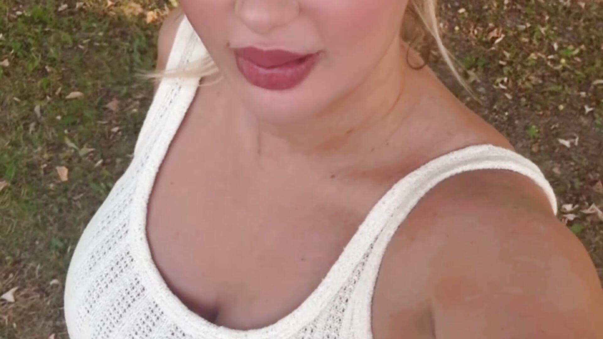 🐶 - video oleh model kamera NellyExtraa