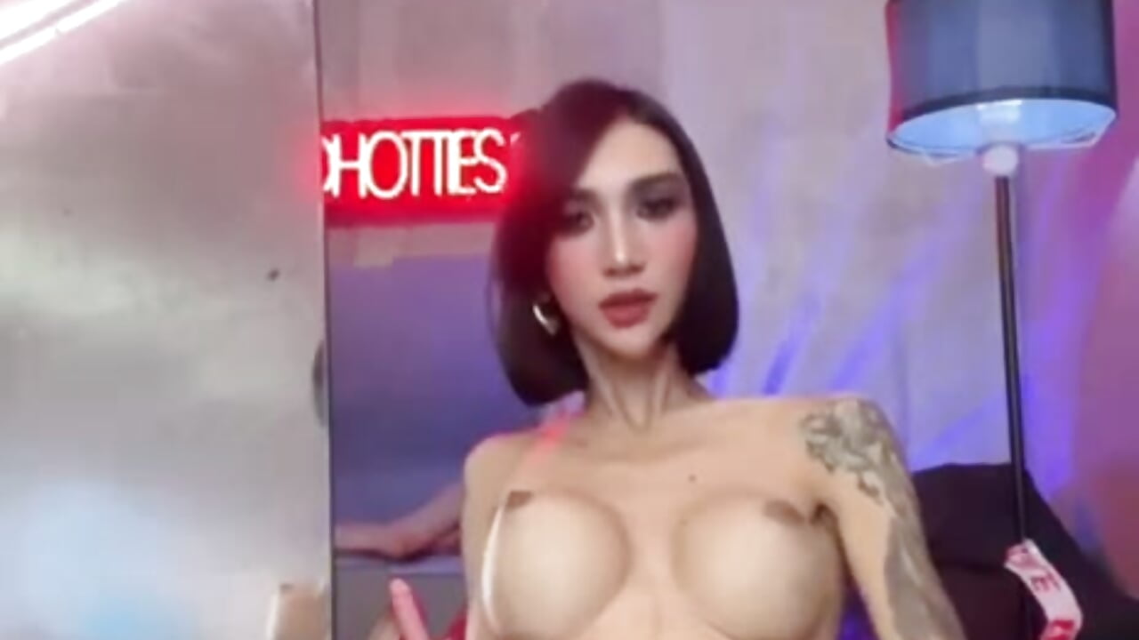 INSTRUCTION VIDEO ON HOW YOU MASTERBATE - vidéo du modèle de showcams redhotties