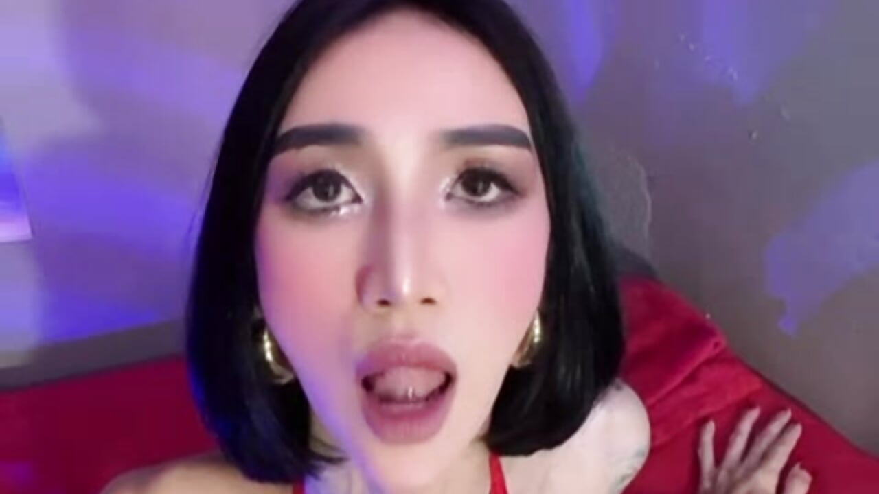 AHEGAO NEW - vidéo du modèle de showcams redhotties