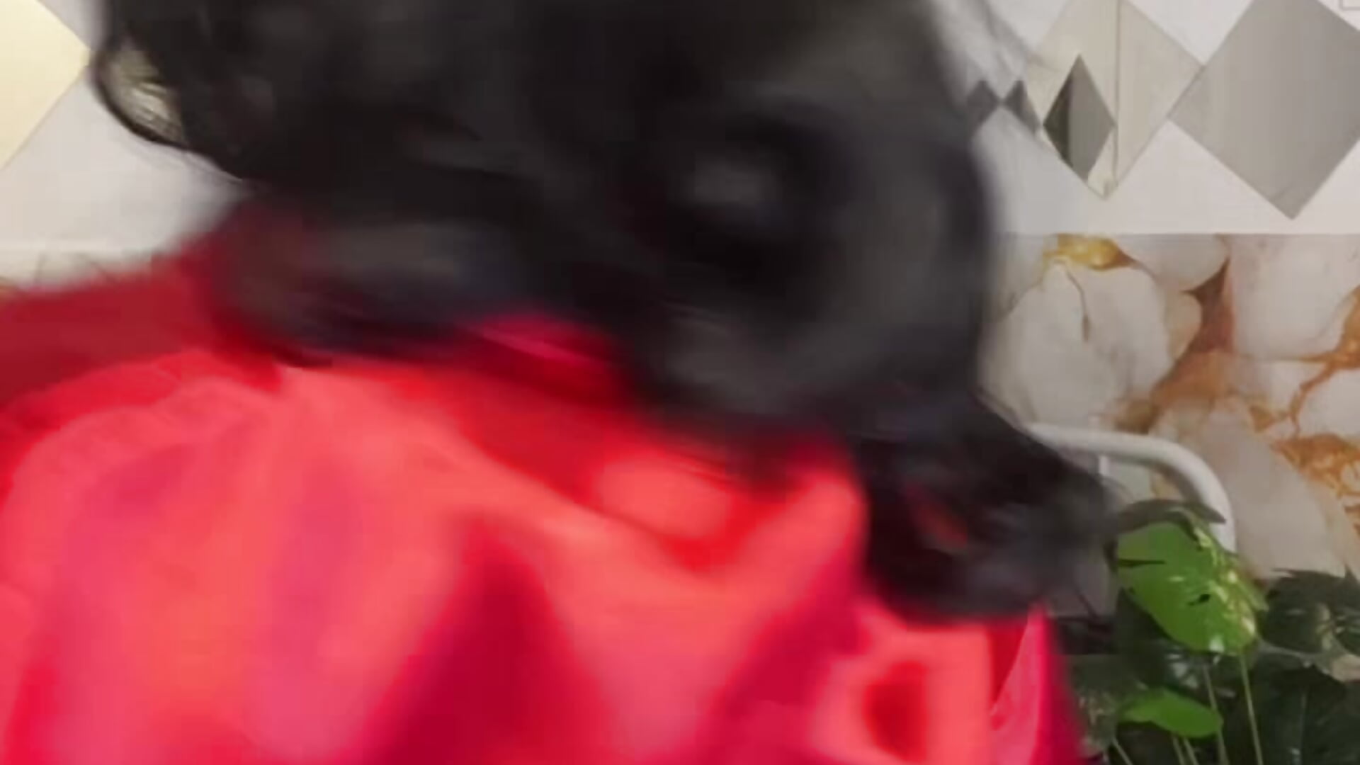 Cover Girl! - vidéo du modèle de showcams redhotties