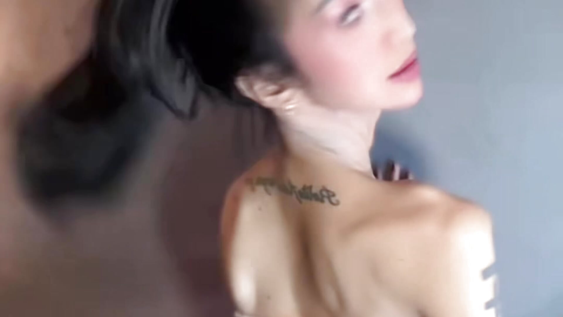 Krushdafight - vidéo du modèle de showcams redhotties