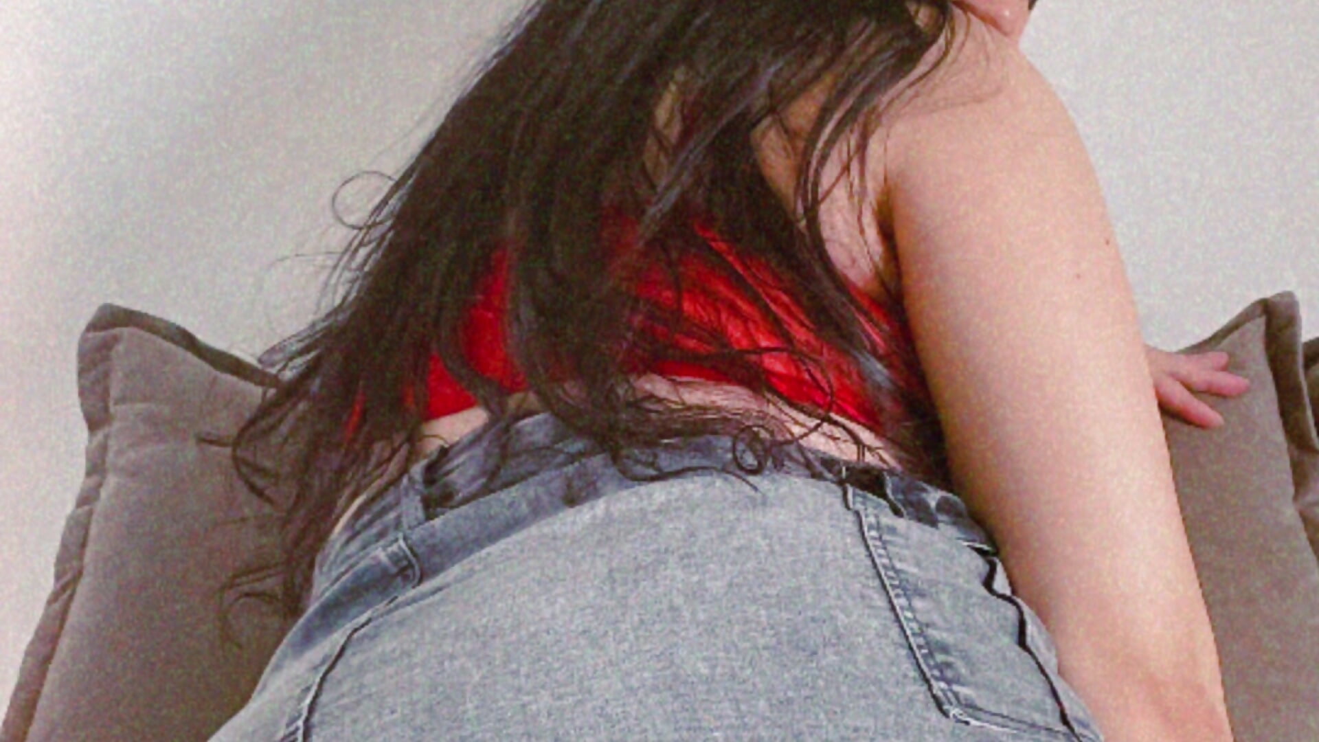 Plug 💎 no cuzinho - vídeo de la modelo de cam Doce_Giovanna