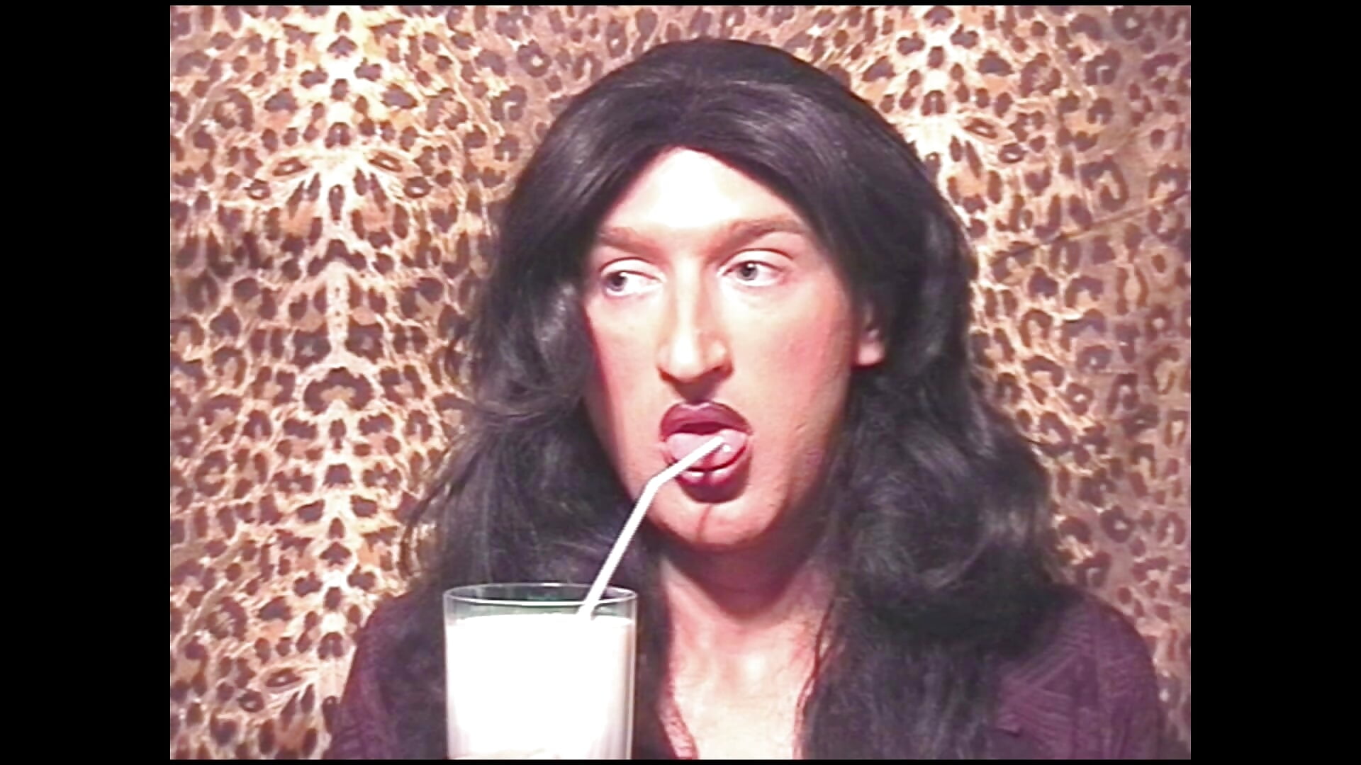 want warm white juice - come in my room and give it to me... - video by SissiDomination cam model