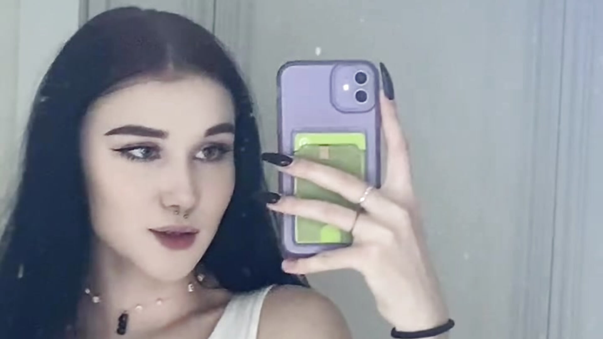 singin in my bathroom💖💦 - video by JenniferSullivan cam model