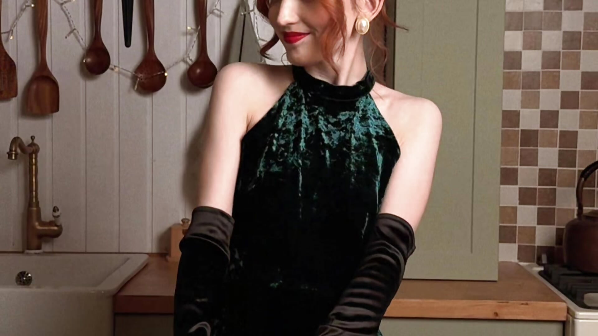 A cozy Christmas🎄🫣 - video by MistyMarlo cam model