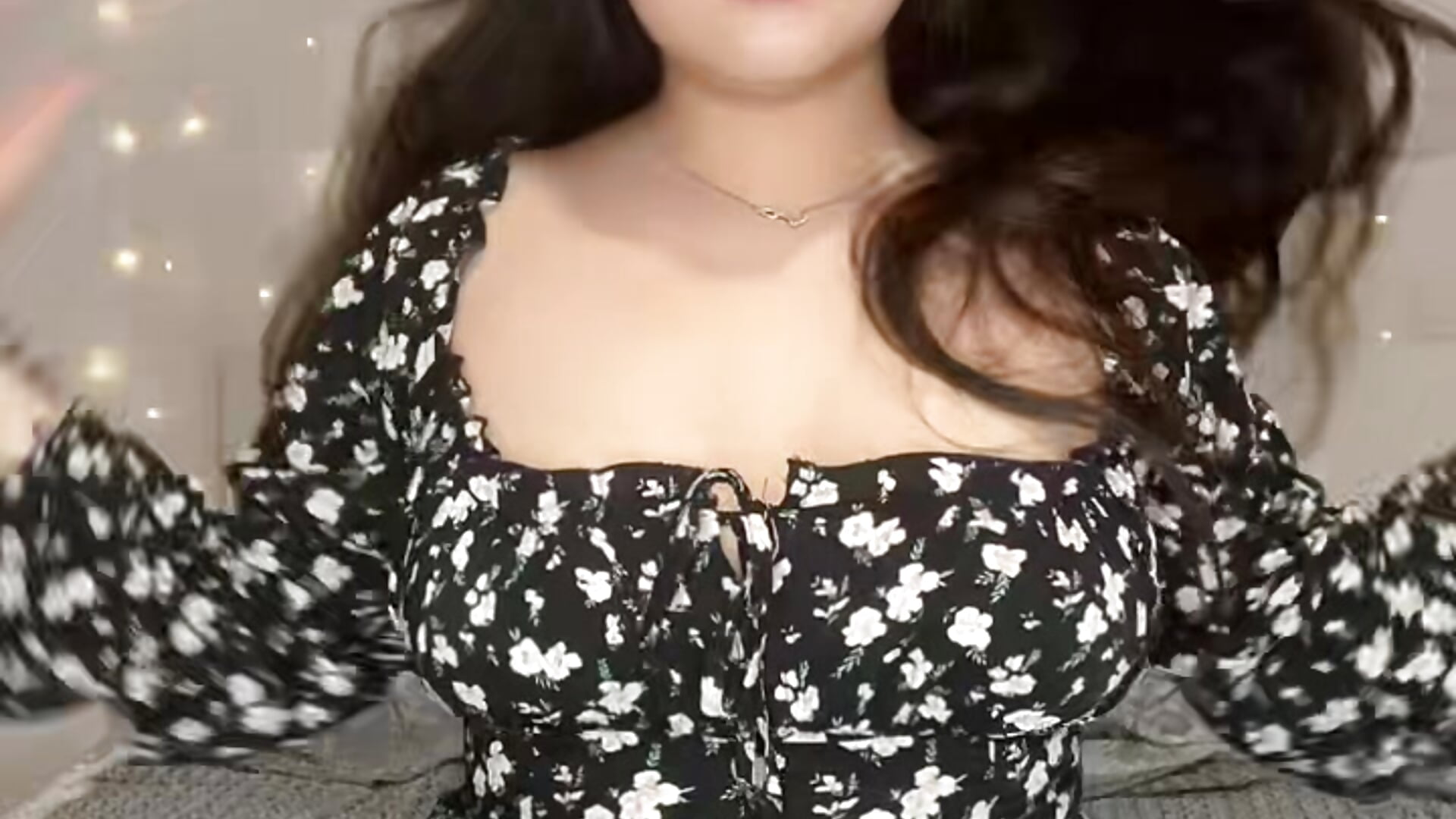 Evening tease ^_^ – video od Crystal_Charmy