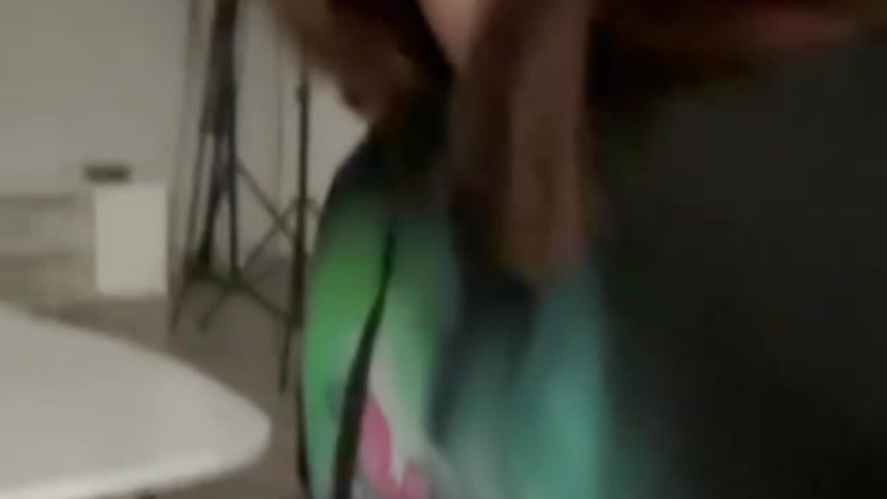 video_2025-11-08_12-57-43 - video by delannaspritzzz cam model