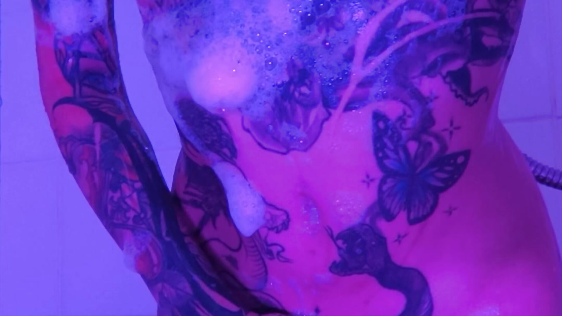 In the shower - video by Nickidoll66- cam model