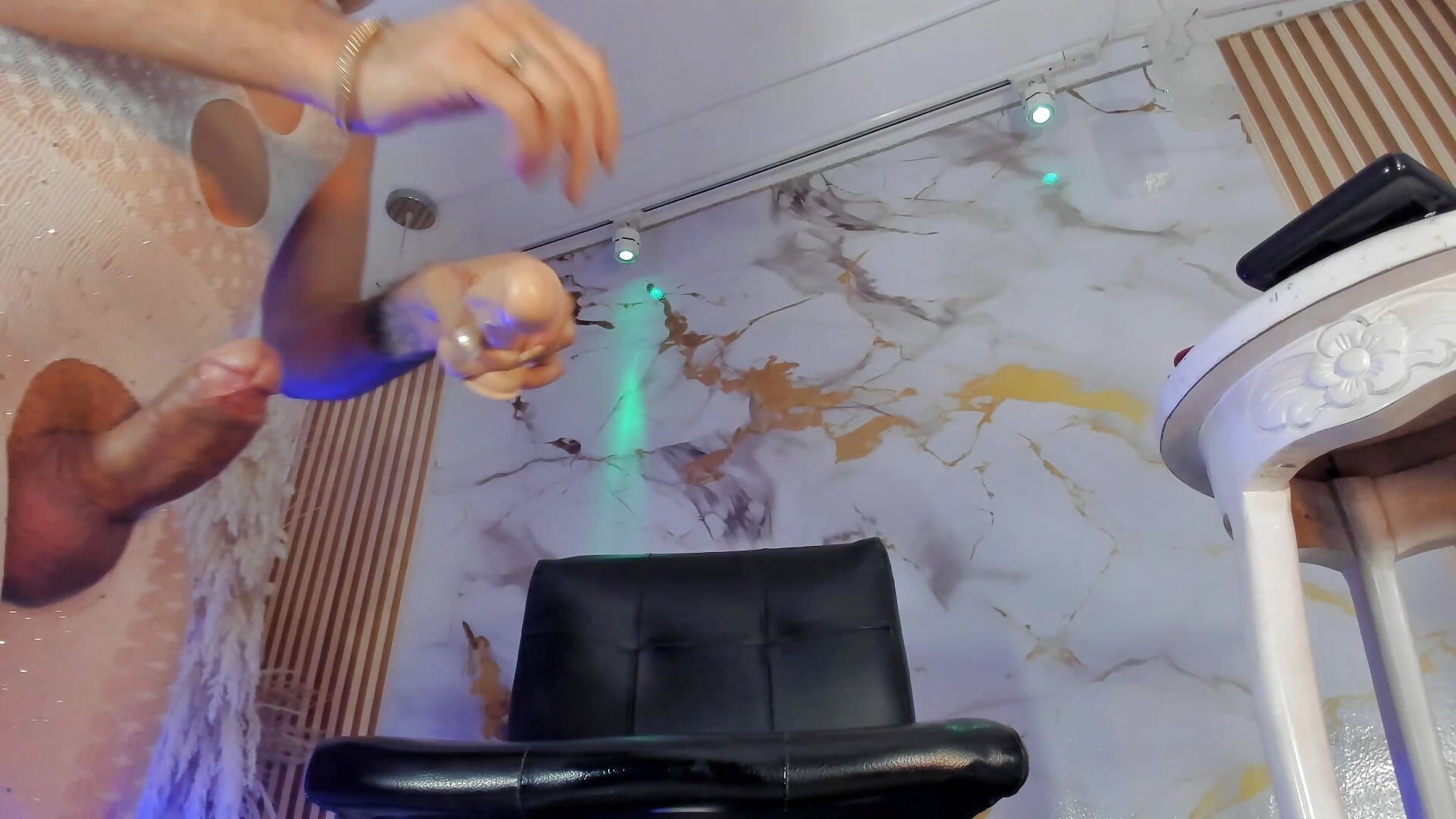 SHOW DILDO + EAT CUM - vidéo du modèle de showcams Ashly_Sents