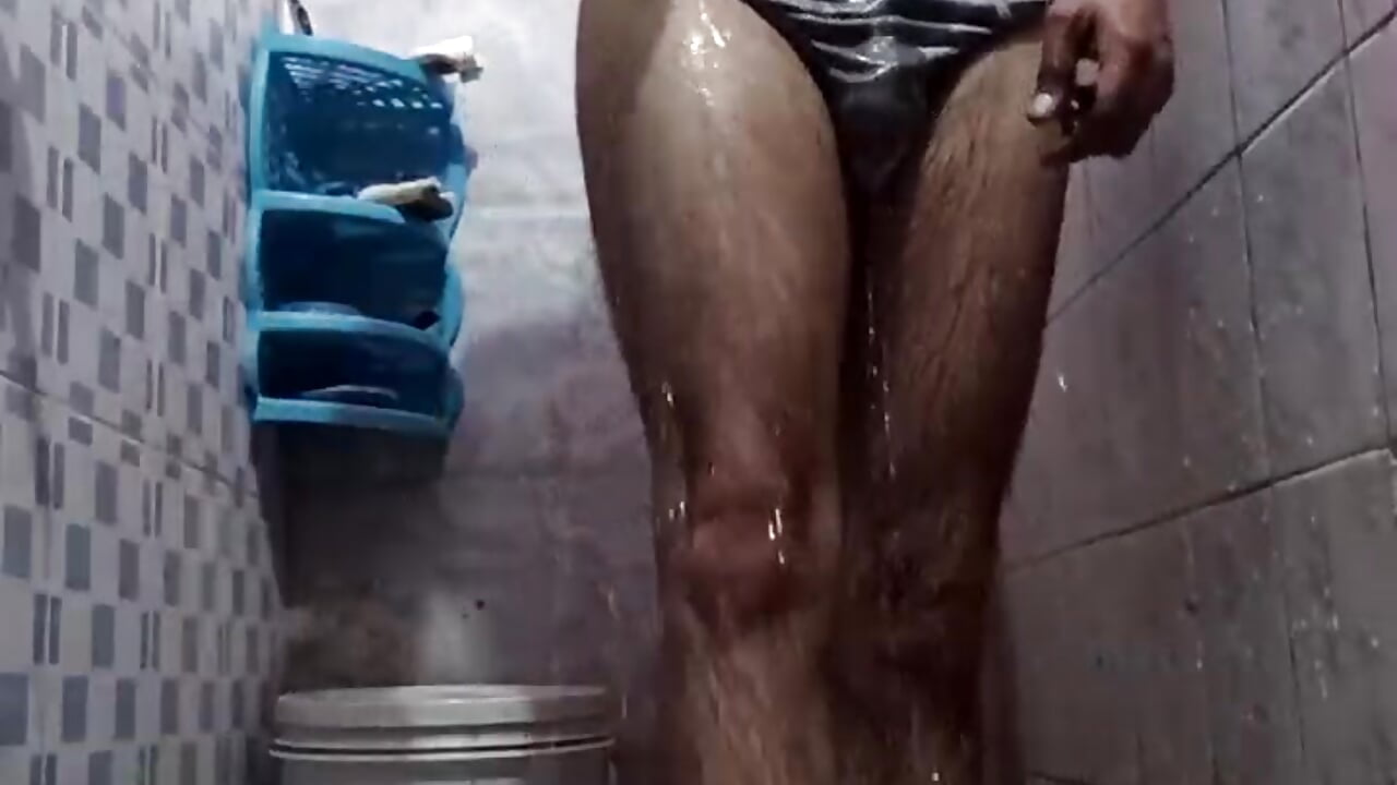 aajao shawer lete hn ♥️ - video by lust_lovee cam model