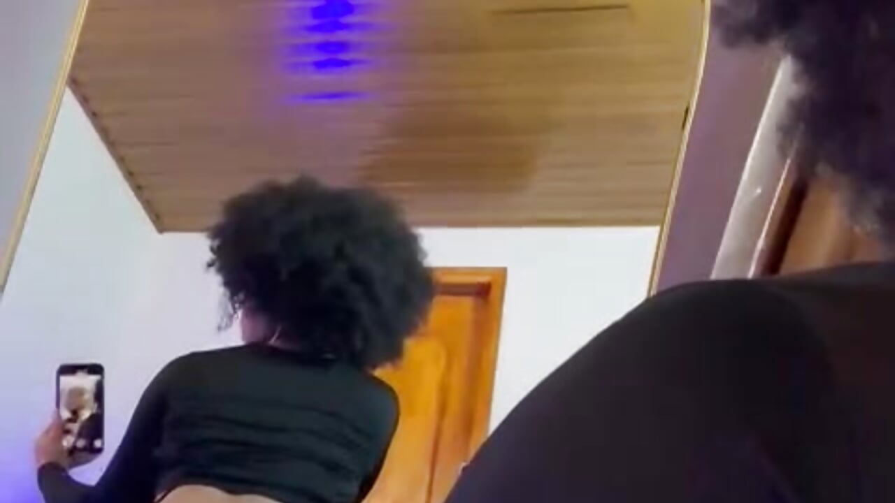 Riding you 😈－カメラキャストのKaty_ortiizの動画