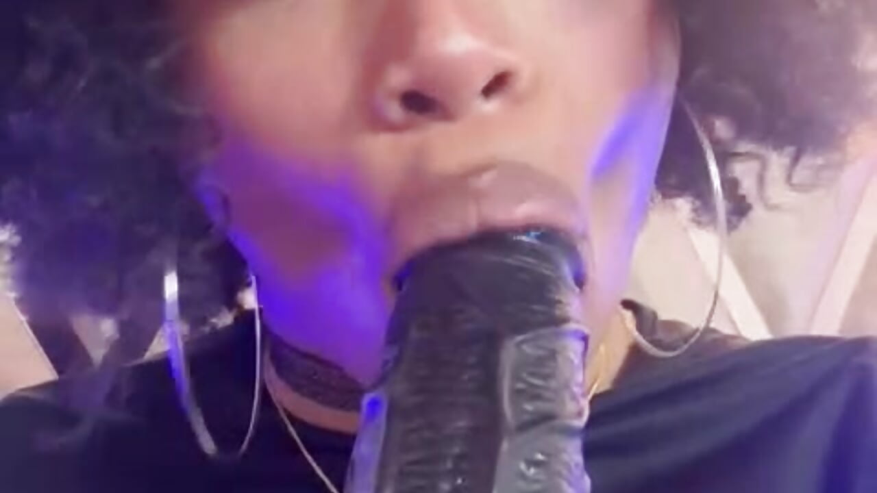 deep in my throat 🍆