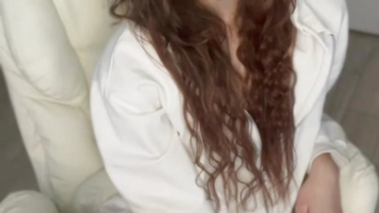 I'M GOING ON VACATION - Video von LolaVexx Cam-Model