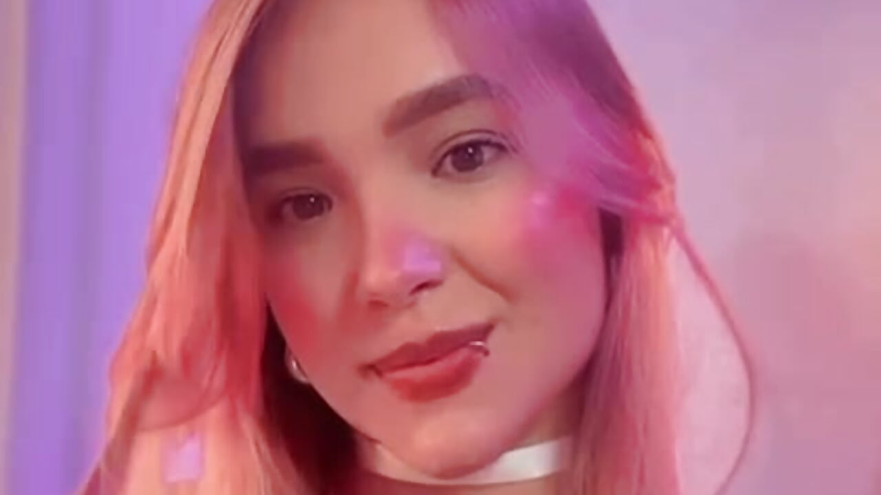 morning 🔥 - video by frehia_dimou cam model