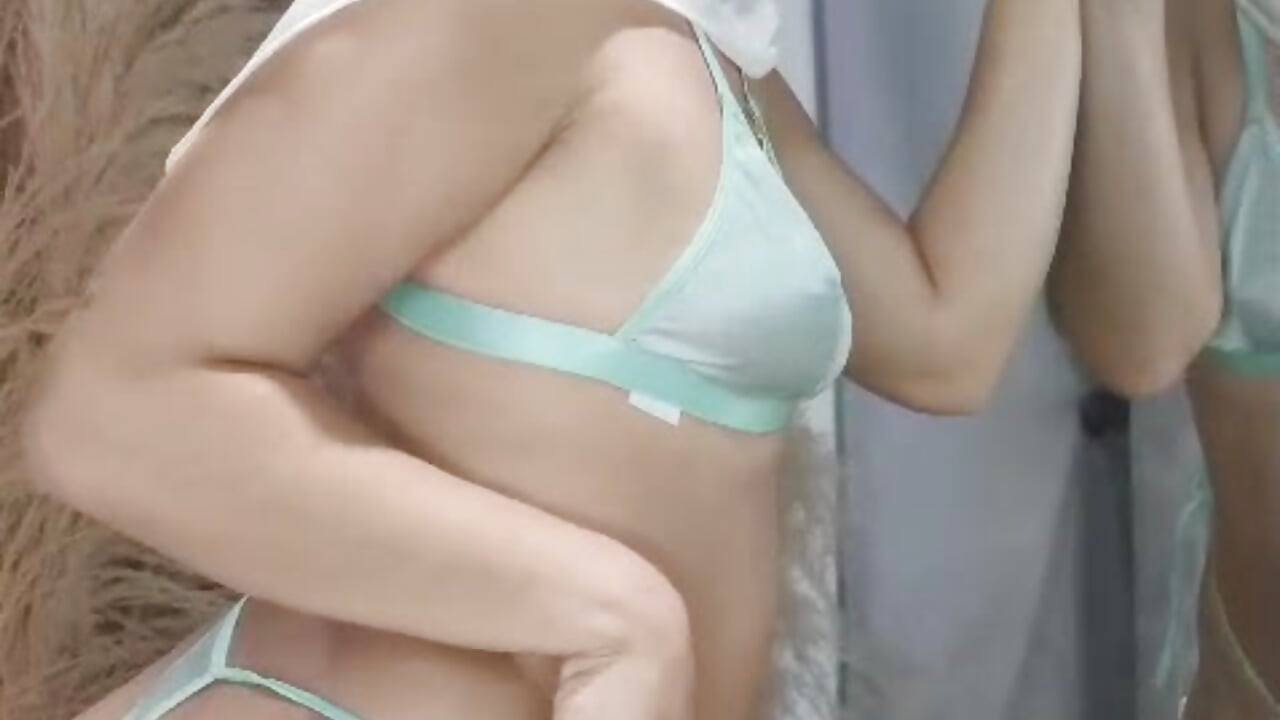 blowjob with dildo in the mirror 🔥🍆 - SofiaRivera1 캠 모델의 동영상