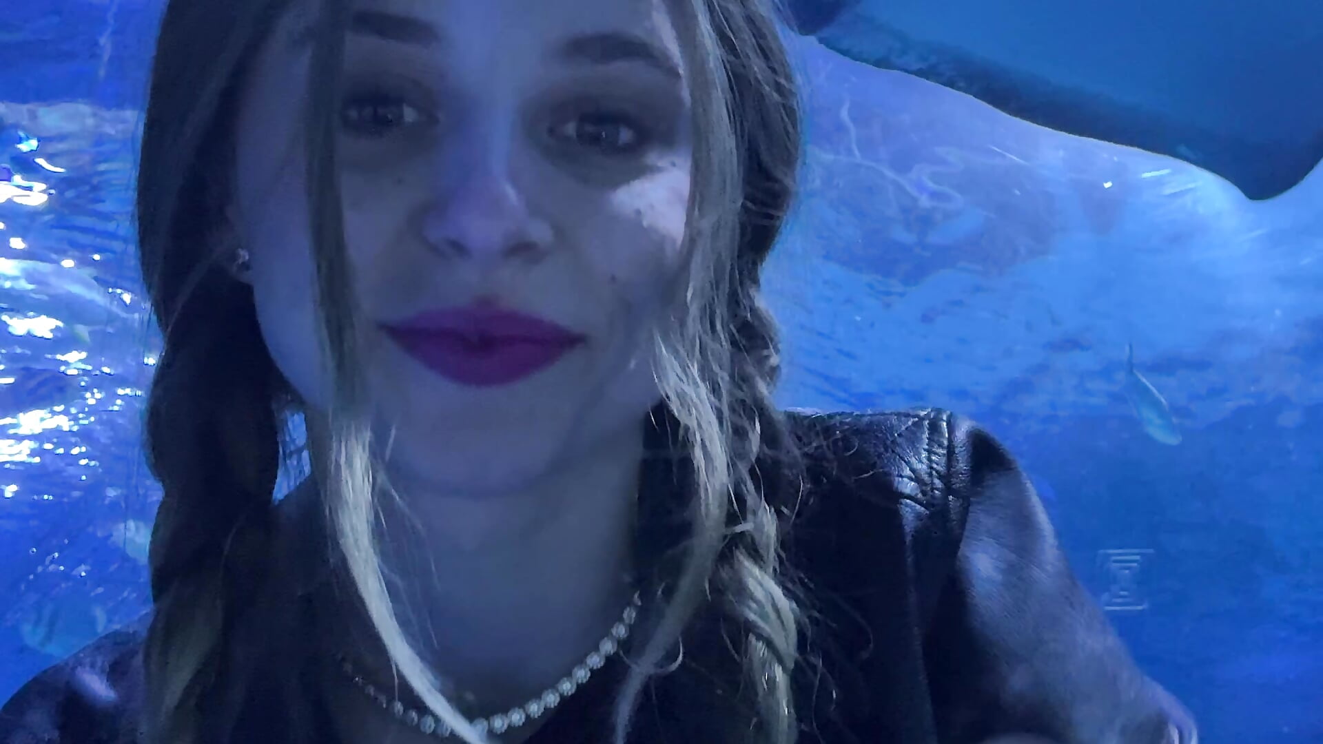 🧜‍♀️ - clip cu BabyAnais model videochat