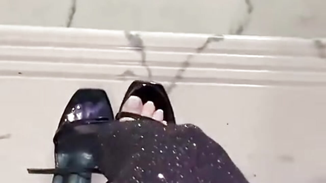 أهربي من داركم بالحفا😎لعند حبيبك♥️ - vídeo de OnlyRima modelo de câmara