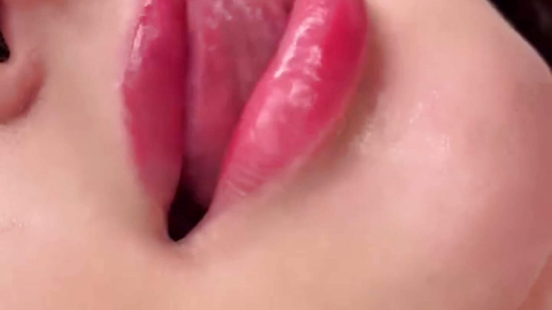 Onlyrima اححححححححح لعاب ودفال ساخن - video by OnlyRima cam model