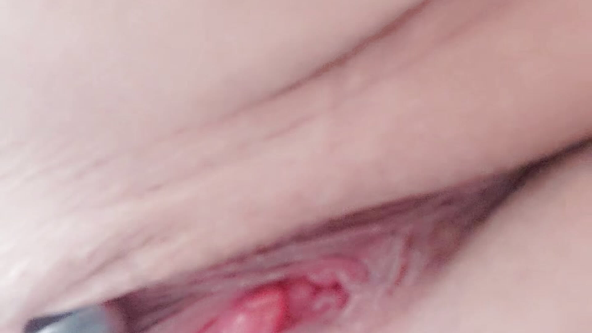 بلعب في كسي في القطار احححححح - vídeo de OnlyRima modelo de câmara