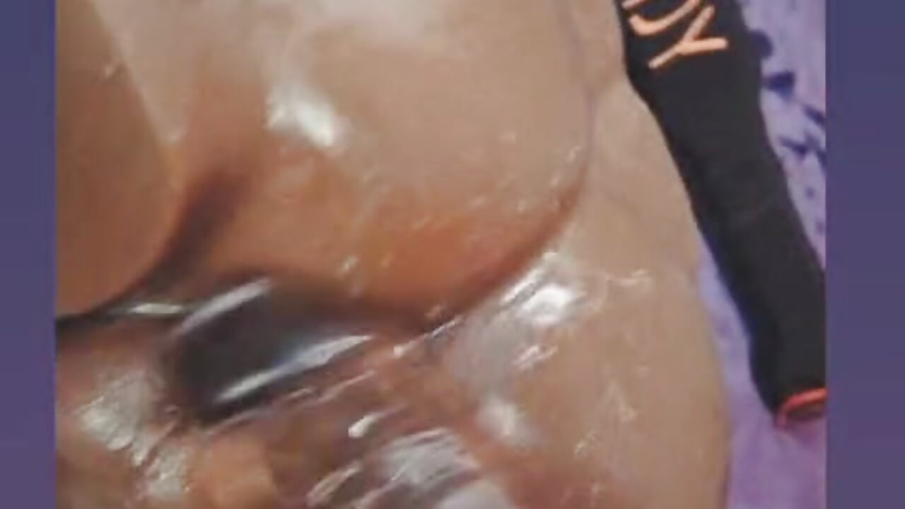 Slap your ass with my dick  🍑🍆🤤 - video by Violett_Sinclair cam model