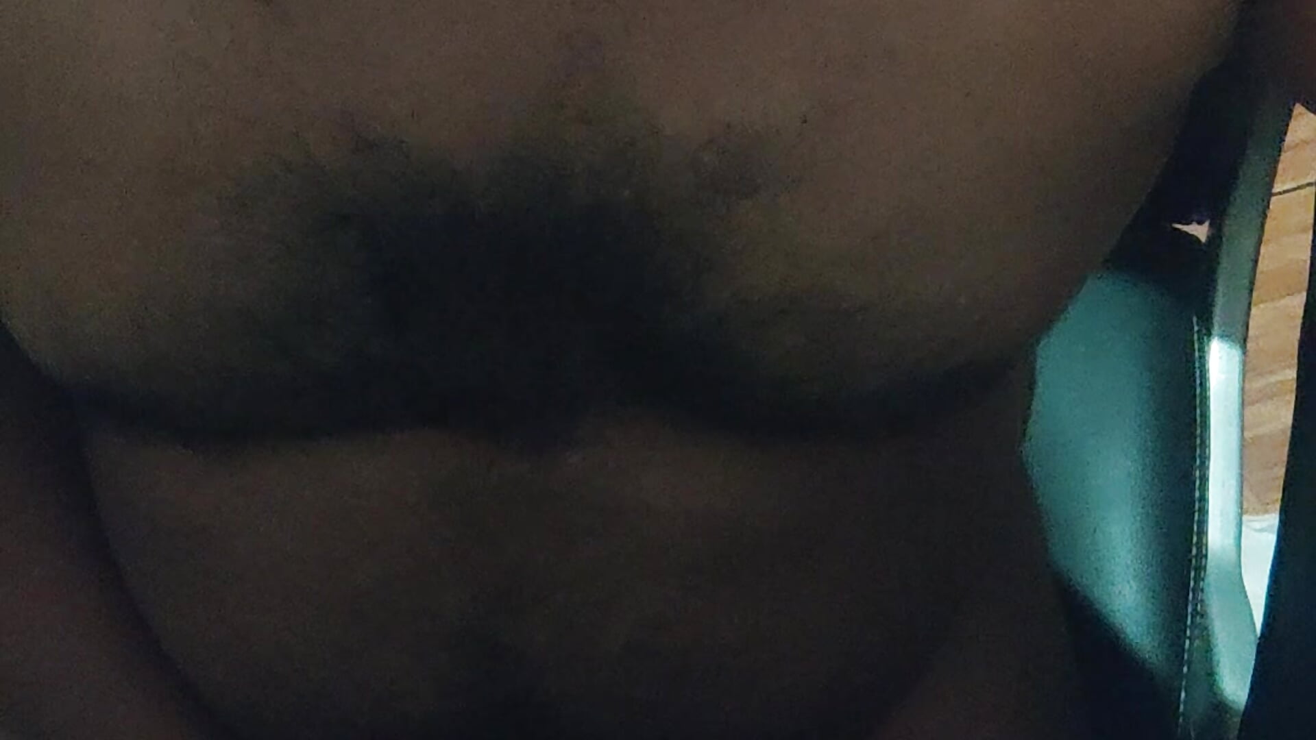 Me vengo a chorros sin camisa  🥵🔥 - video by Hotknight cam model