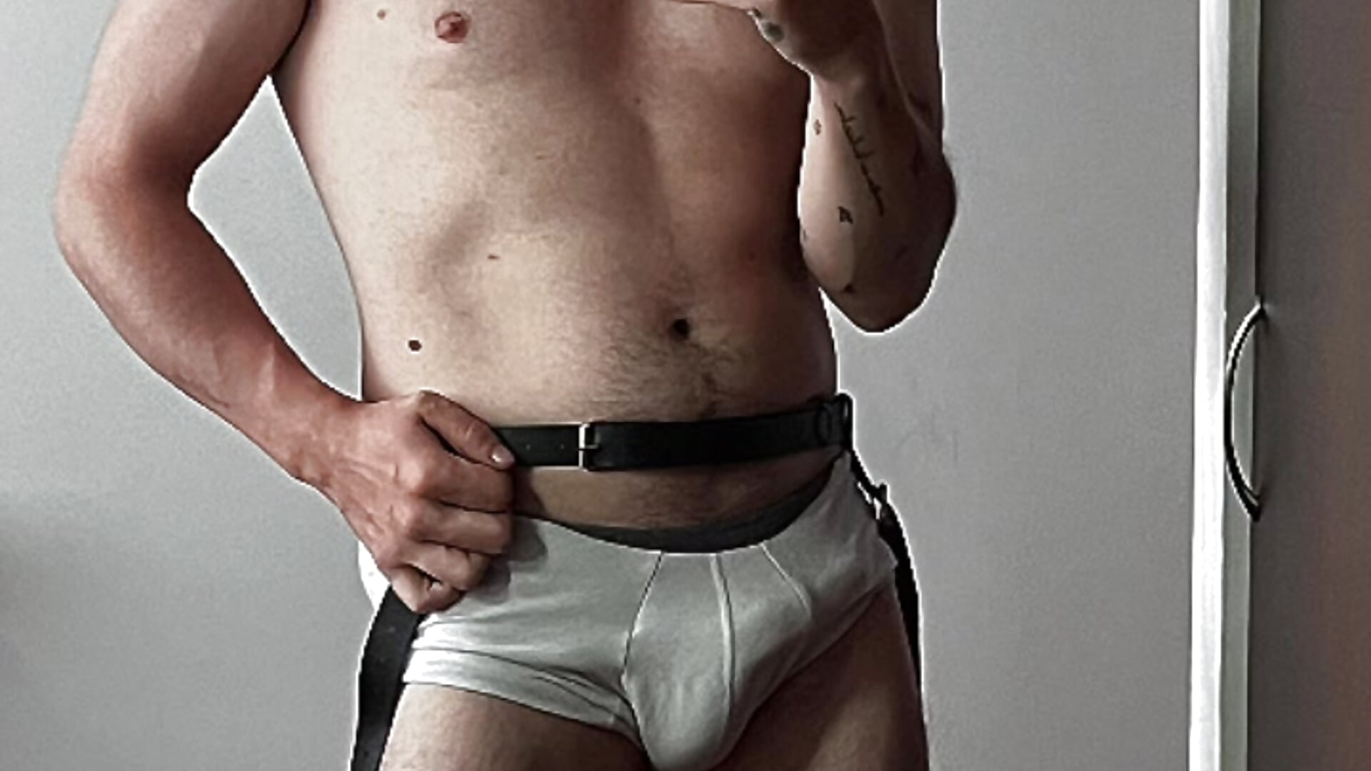 76e52a33eebe4103ba0fe56abf9a0539 – video modela na kameri Letorres96