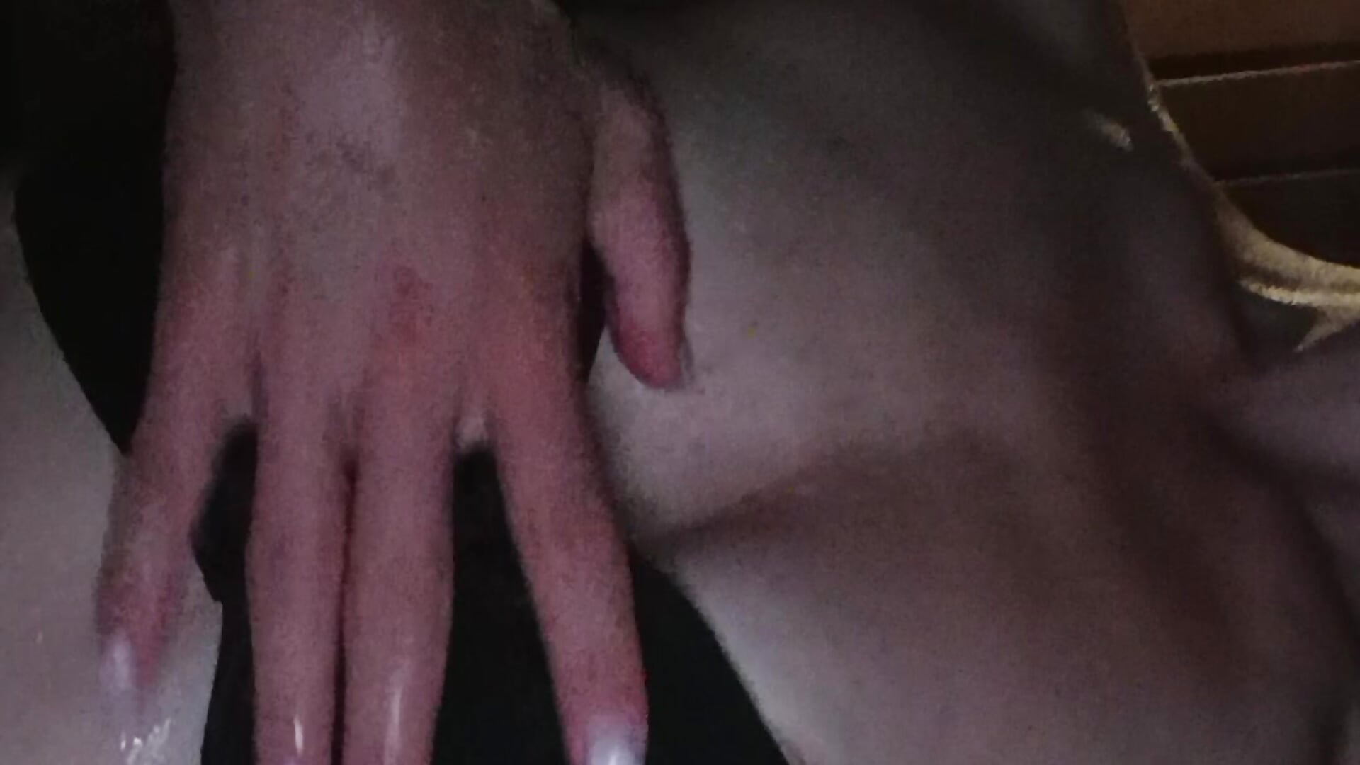 Naked boobs in sauna - video by lleisa cam model