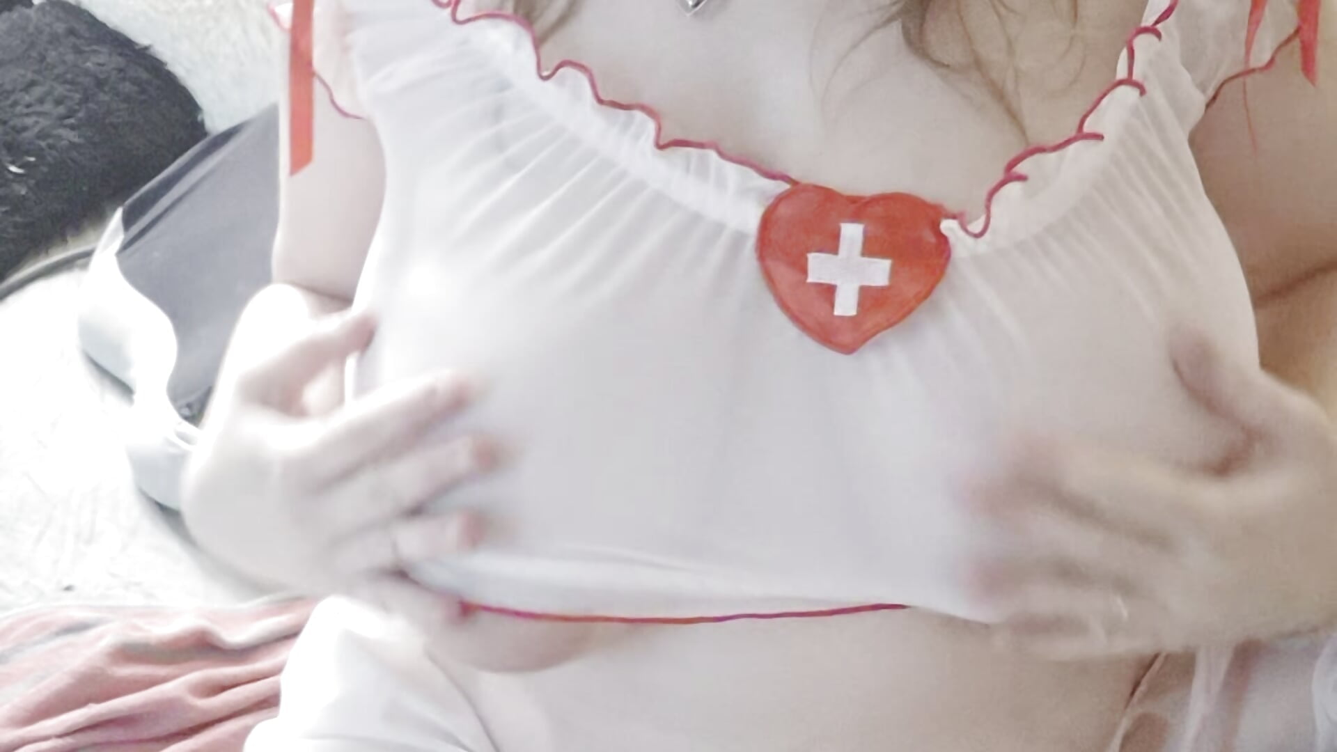 Video tenue infirmière et bas sexy blanc