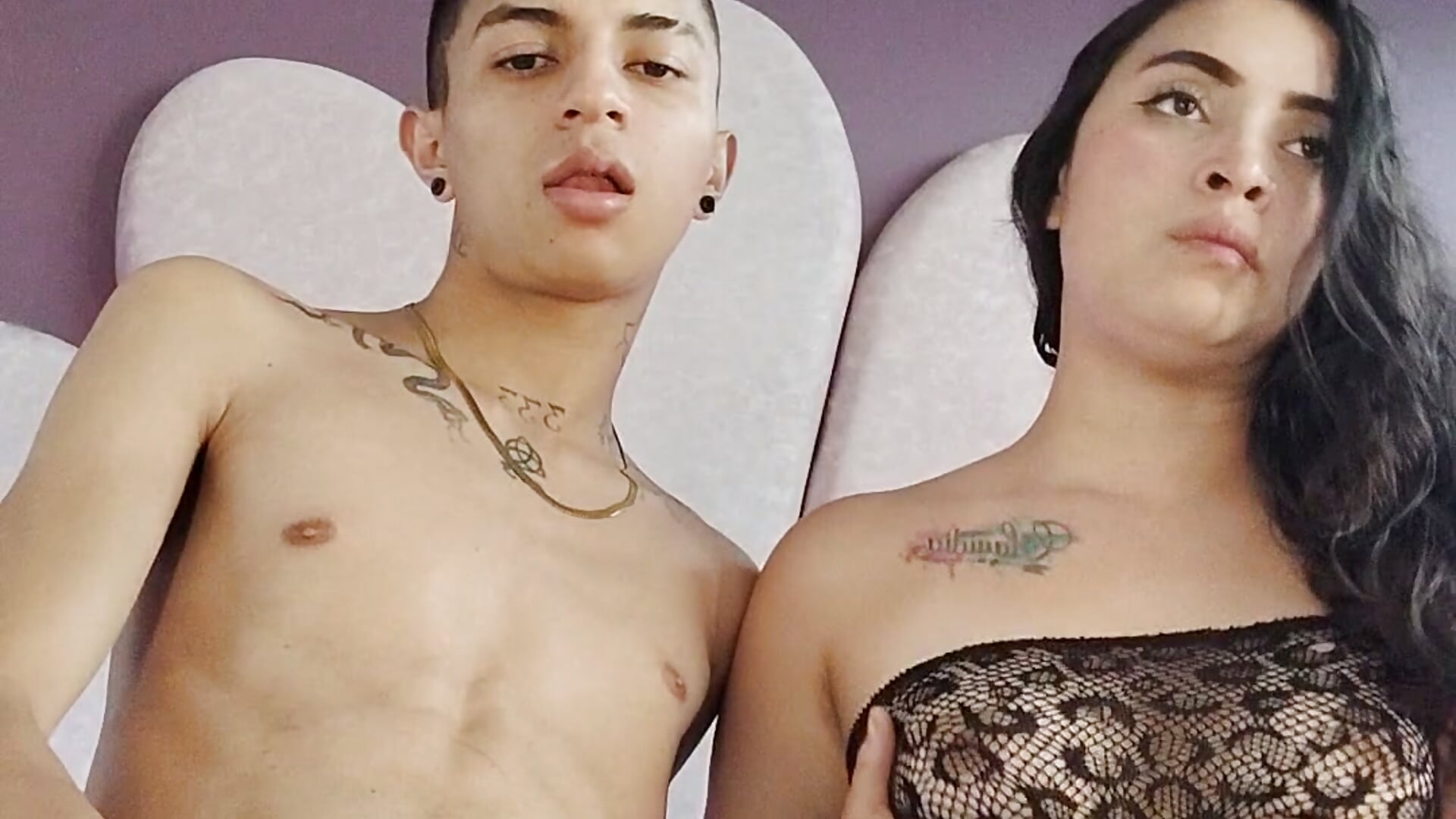 Between my breath and your desire there is a fire - video di NickandAbby_ modella di cam