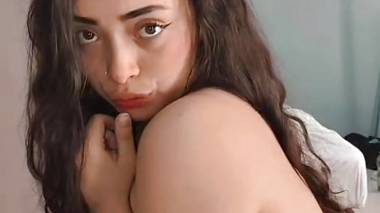 Today there will be a big celebration in my room🥰... I'll wait for you! - video NickandAbby_ kameramallilta