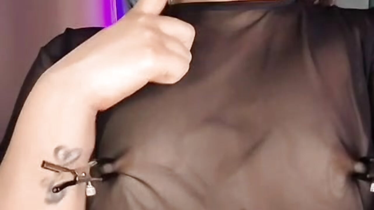 Night of caresses and secrets just for you. - video di NickandAbby_ modella di cam