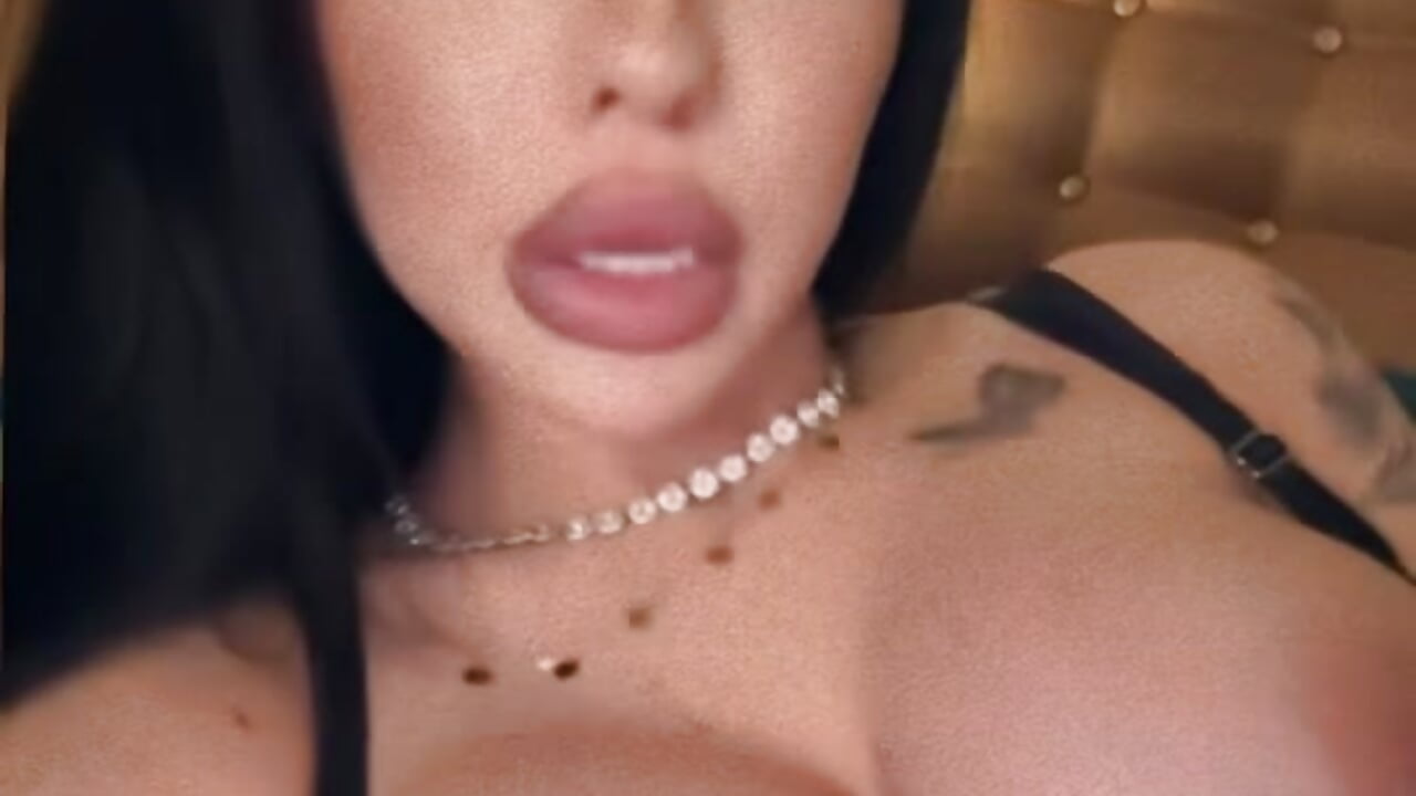 525C7A0A-B693-4380-A3BF-A7075B0D17E4 - video by sexyanais cam model