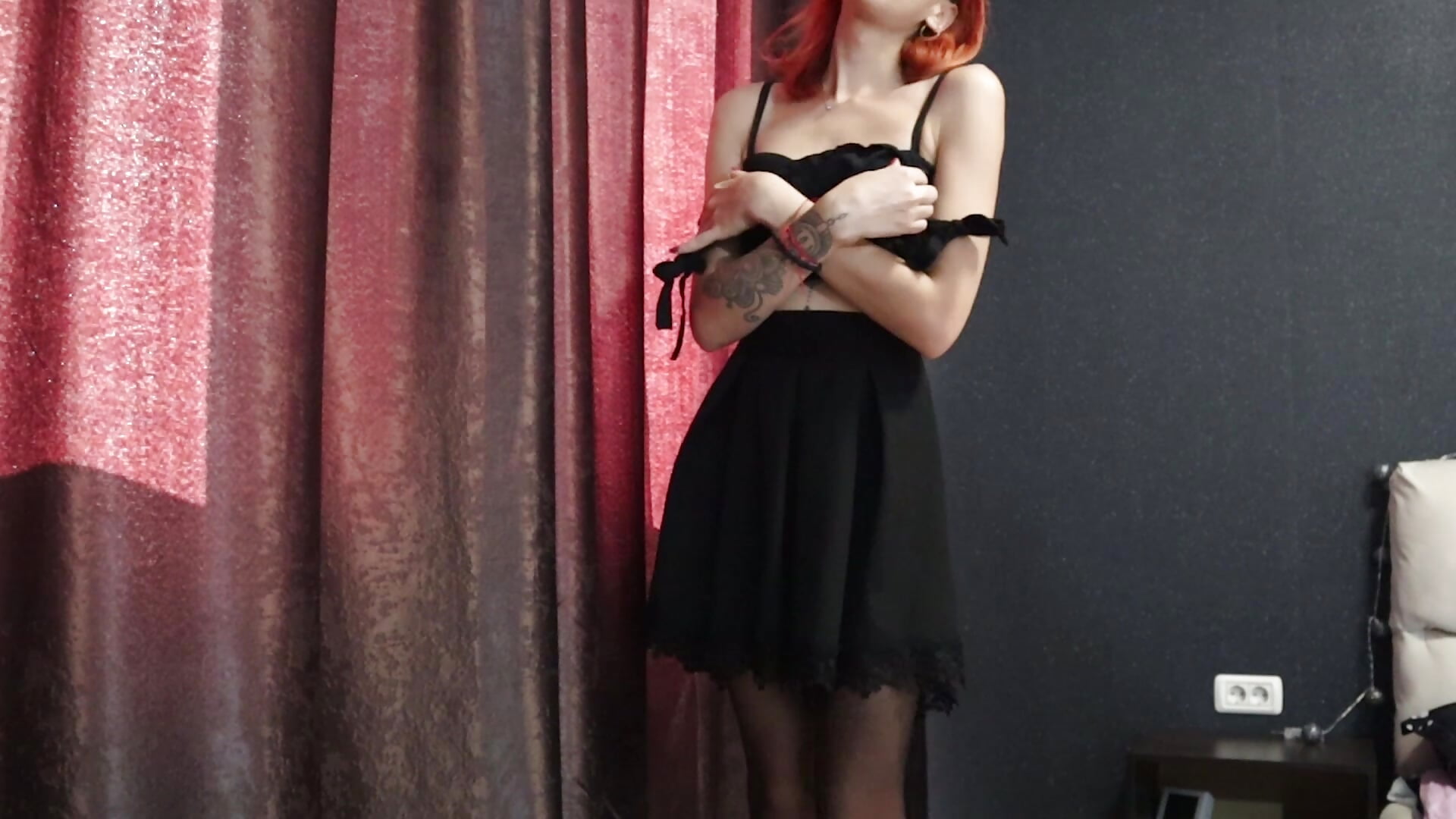 strip - video by MissLetiBlane cam model