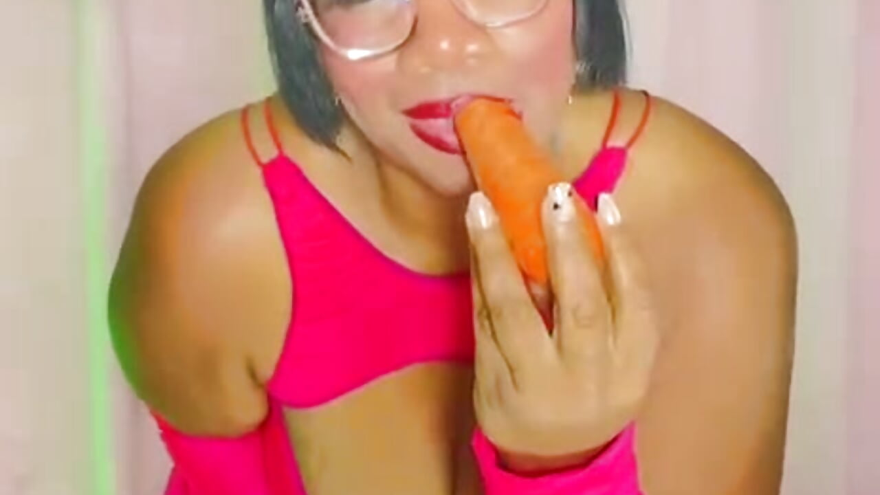 happy easter 2026 - vídeo de la modelo de cam AranzalatinBlaks1