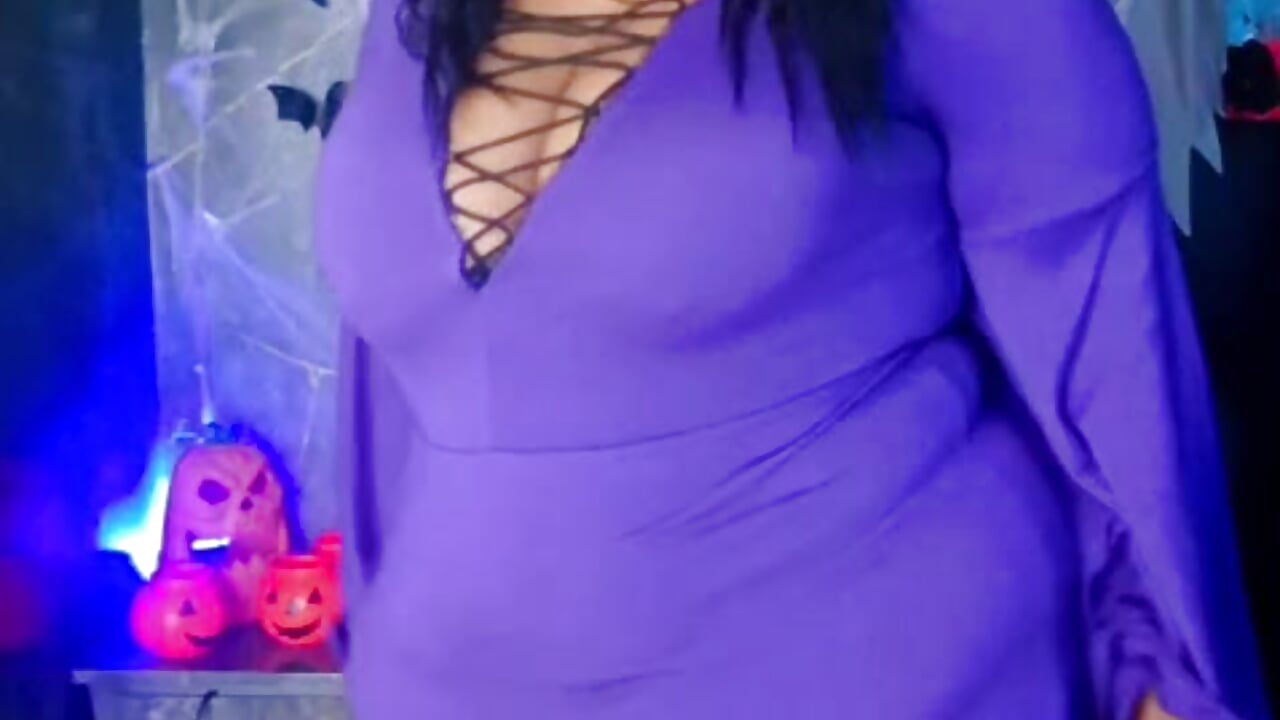 HAPPY HALLOWEEN FROM ARANZA 🧙👉👻🎬 - відео від вебкаммоделі AranzalatinBlaks1