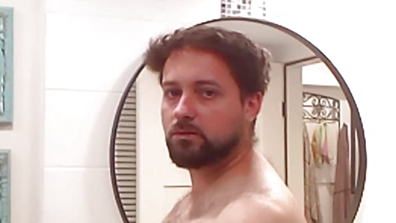 Flexing - vídeo de la modelo de cam markylovesdesi