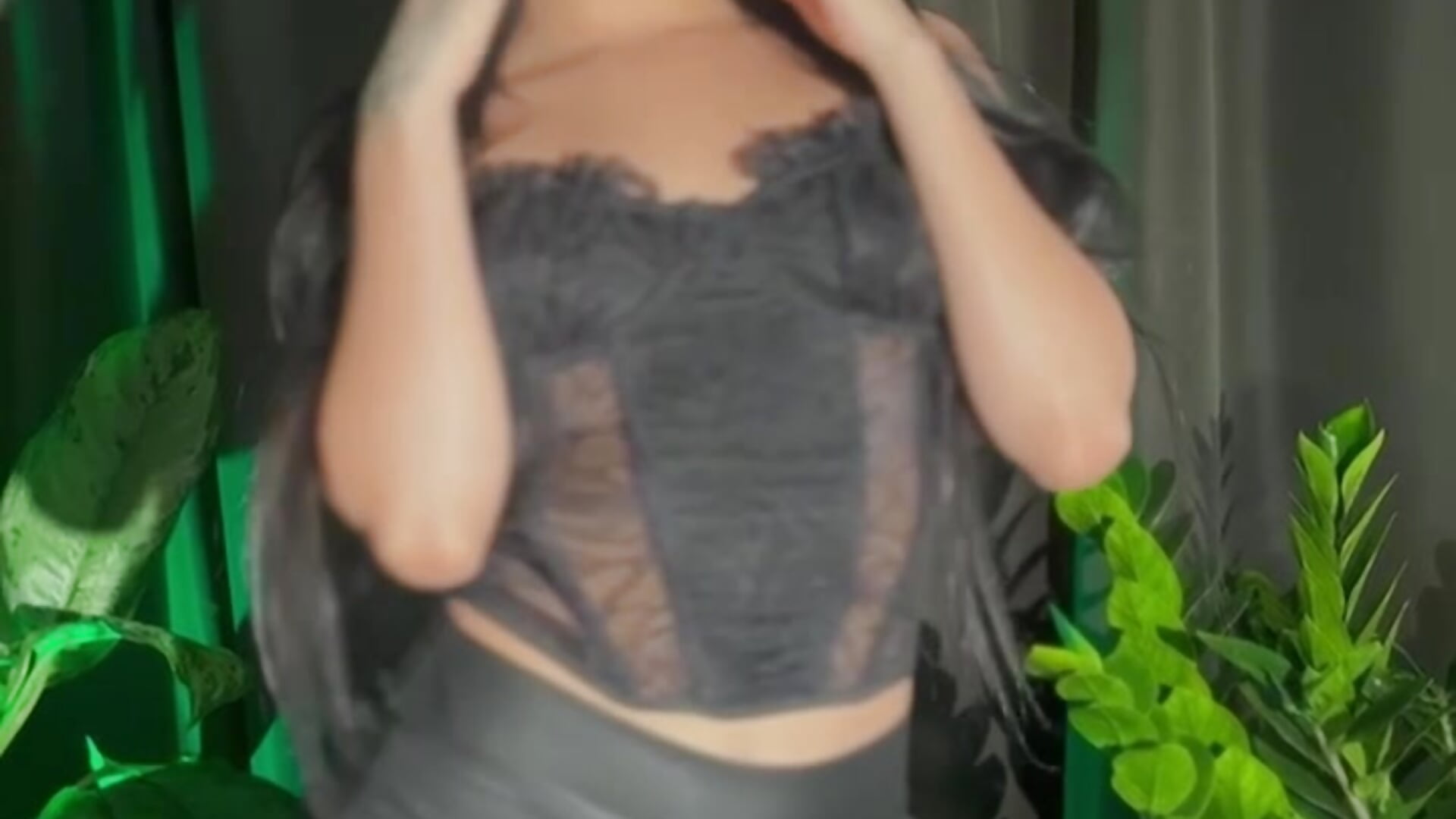 Confidence is my favorite outfit… but leather helps 🍸🖤 - video by MiaLaurence cam model