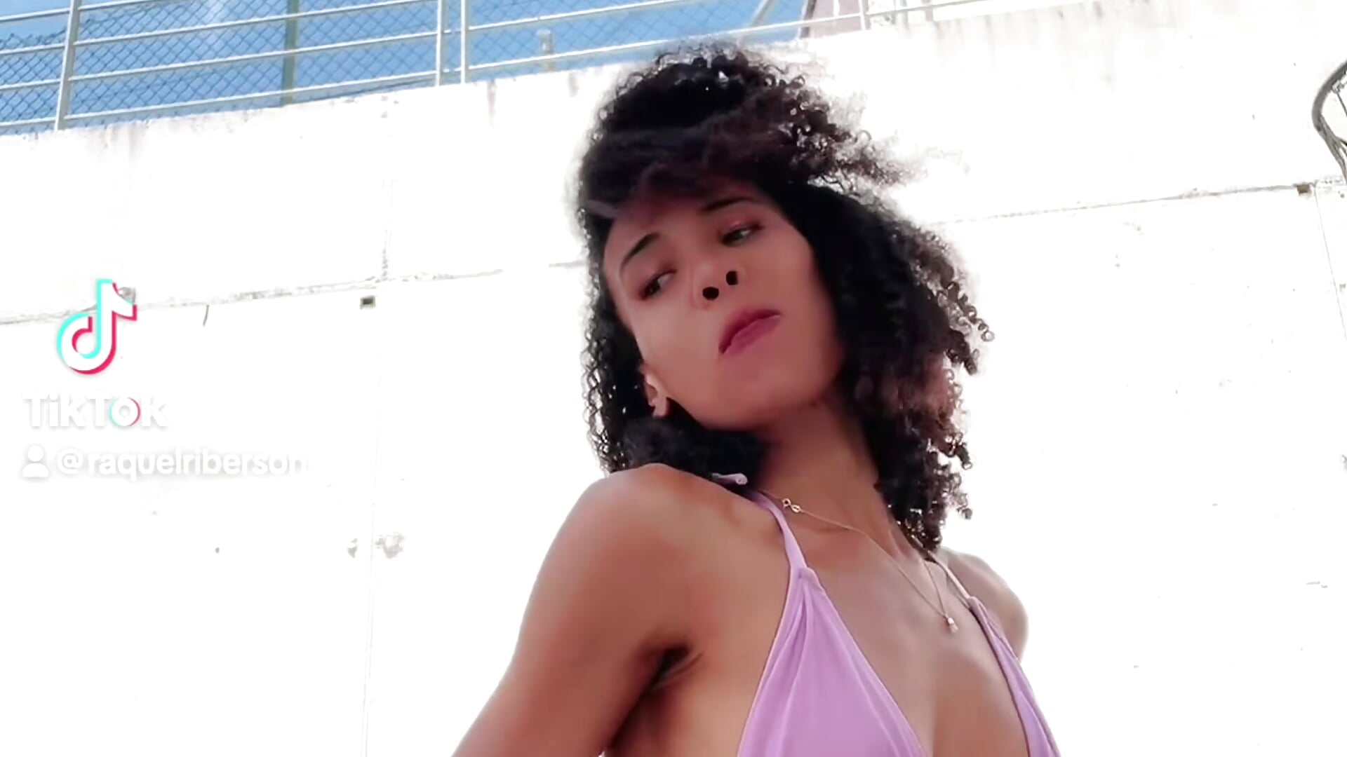 Caliente - відео від вебкаммоделі Kellyputi