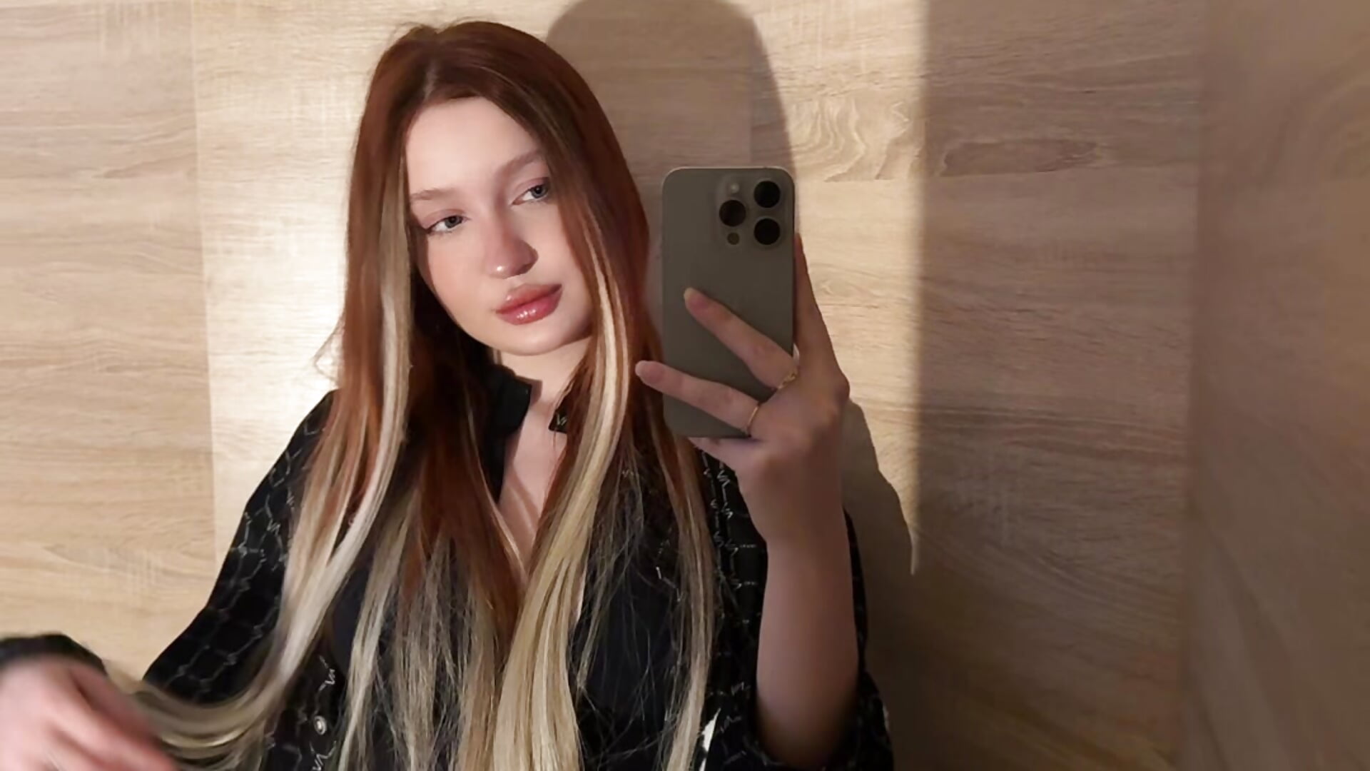 🤳