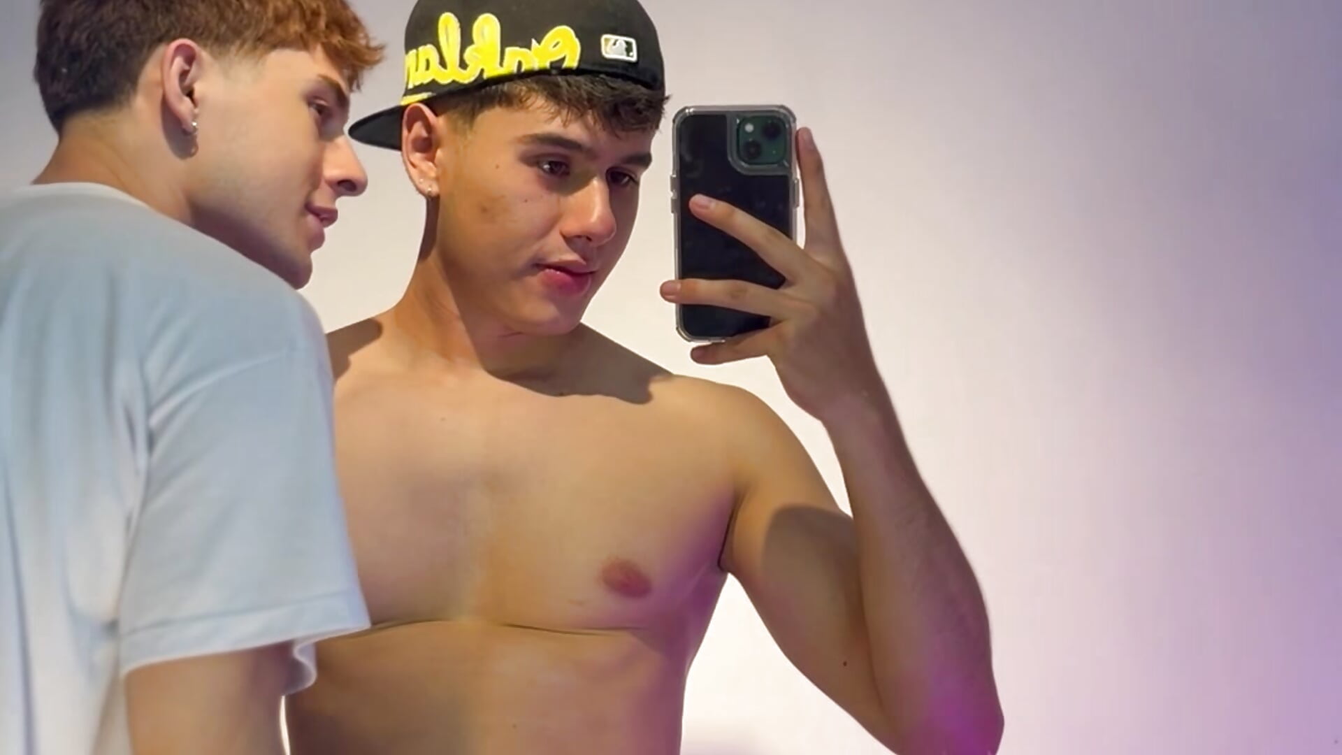 😍 - 視頻由 twinguys 主播提供