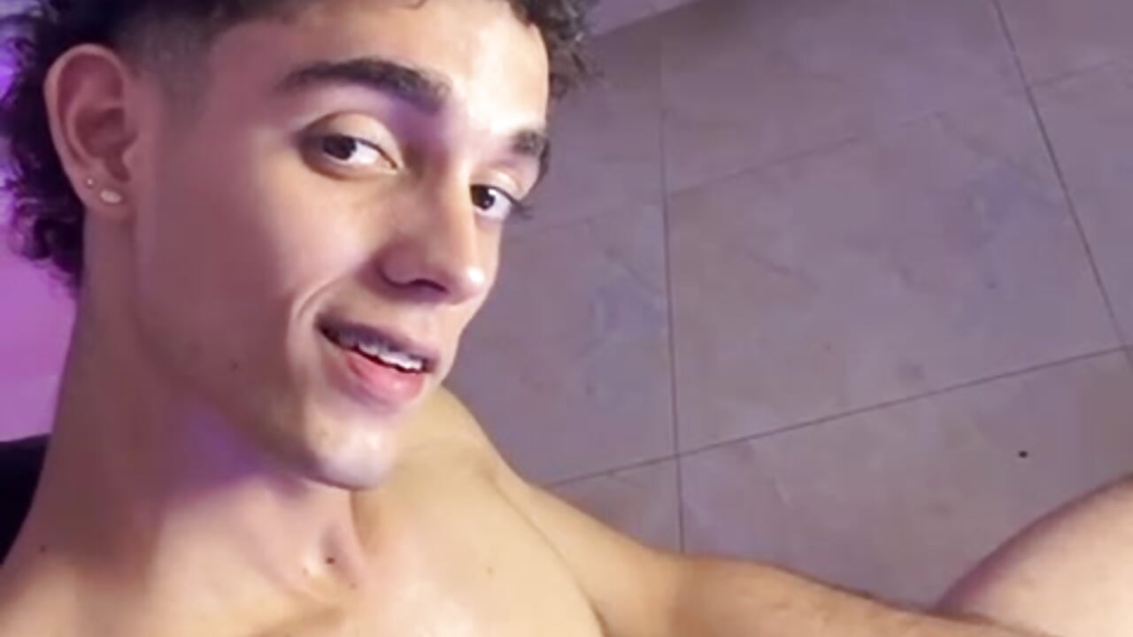 i am nathan:3 - video by nathan_shimmer cam model