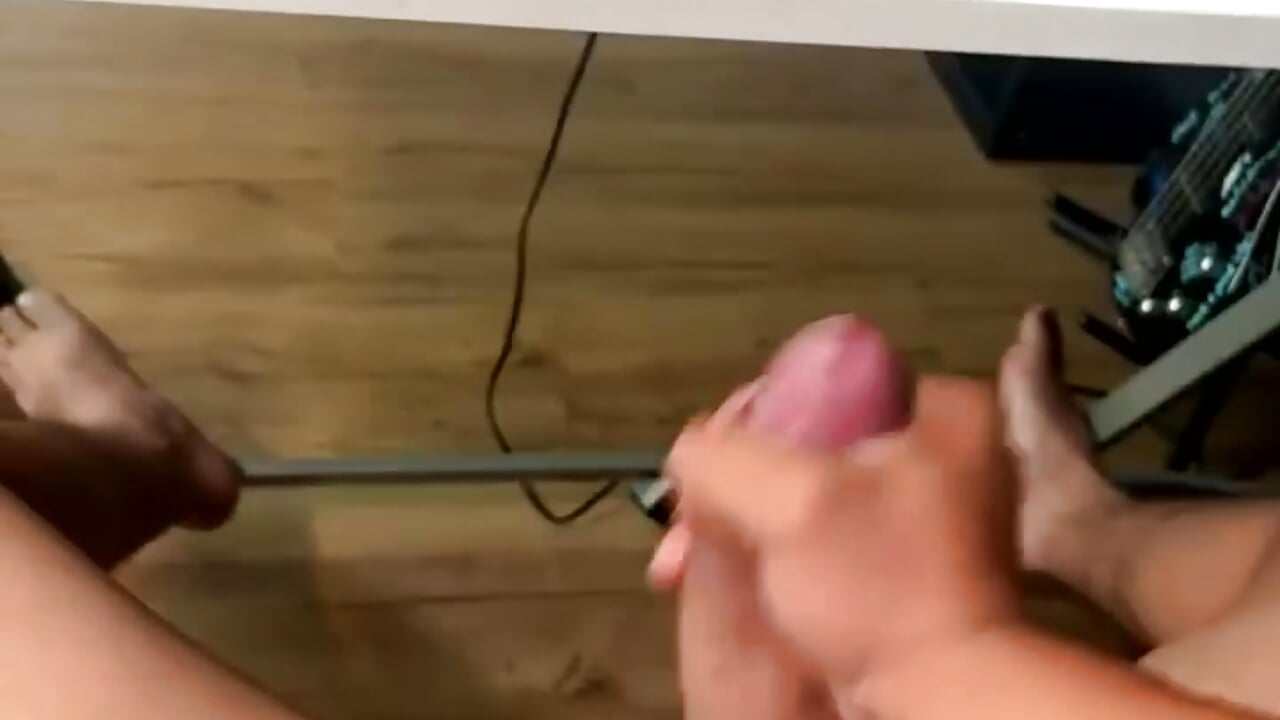 Watch me cum－カメラキャストのHornydude9265の動画