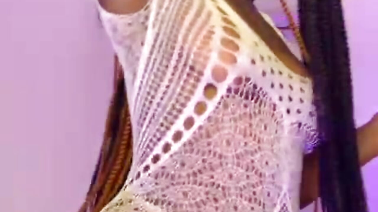 I naked for you? - video by EmaaaBrown_ cam model