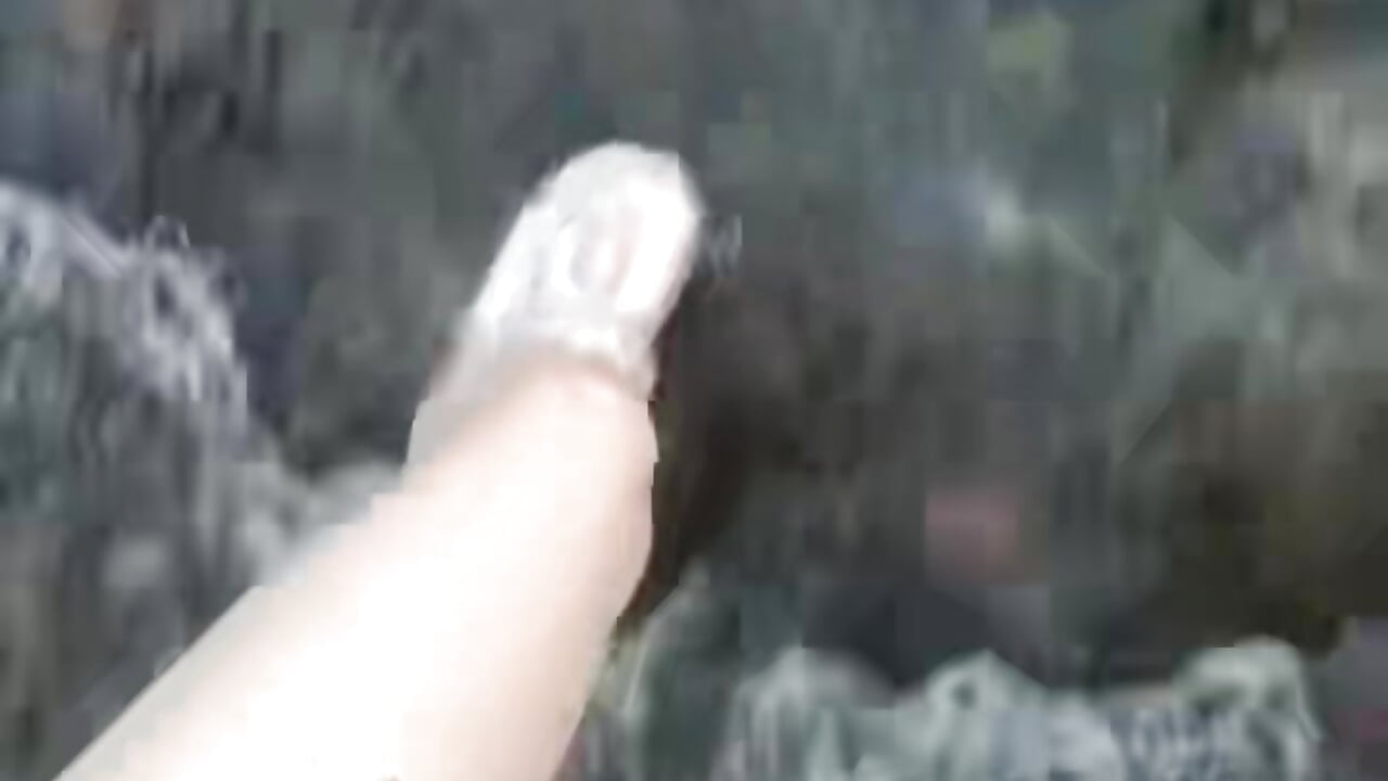 踩水~！ - video by ViViennepp cam model