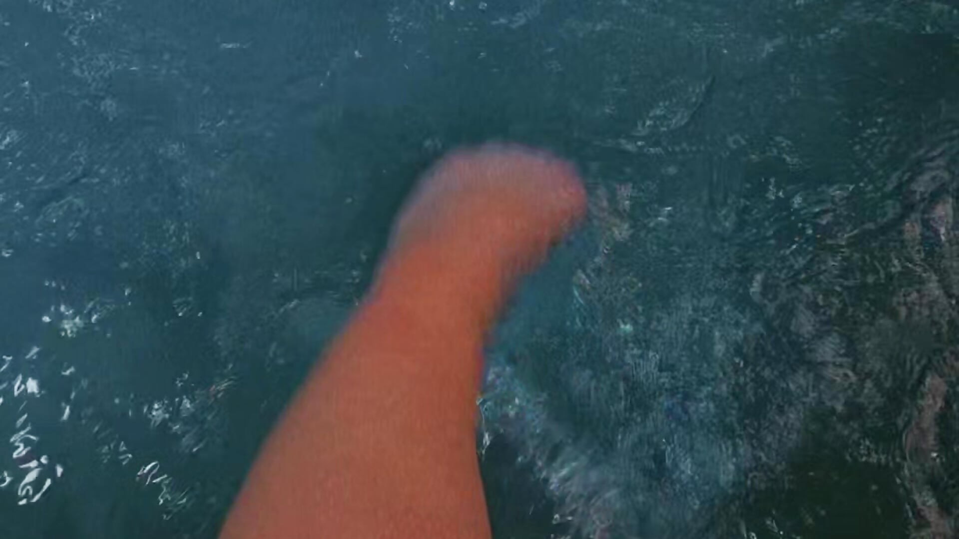 A little bit of my legs 😍－カメラキャストのInLoveWithLife26の動画