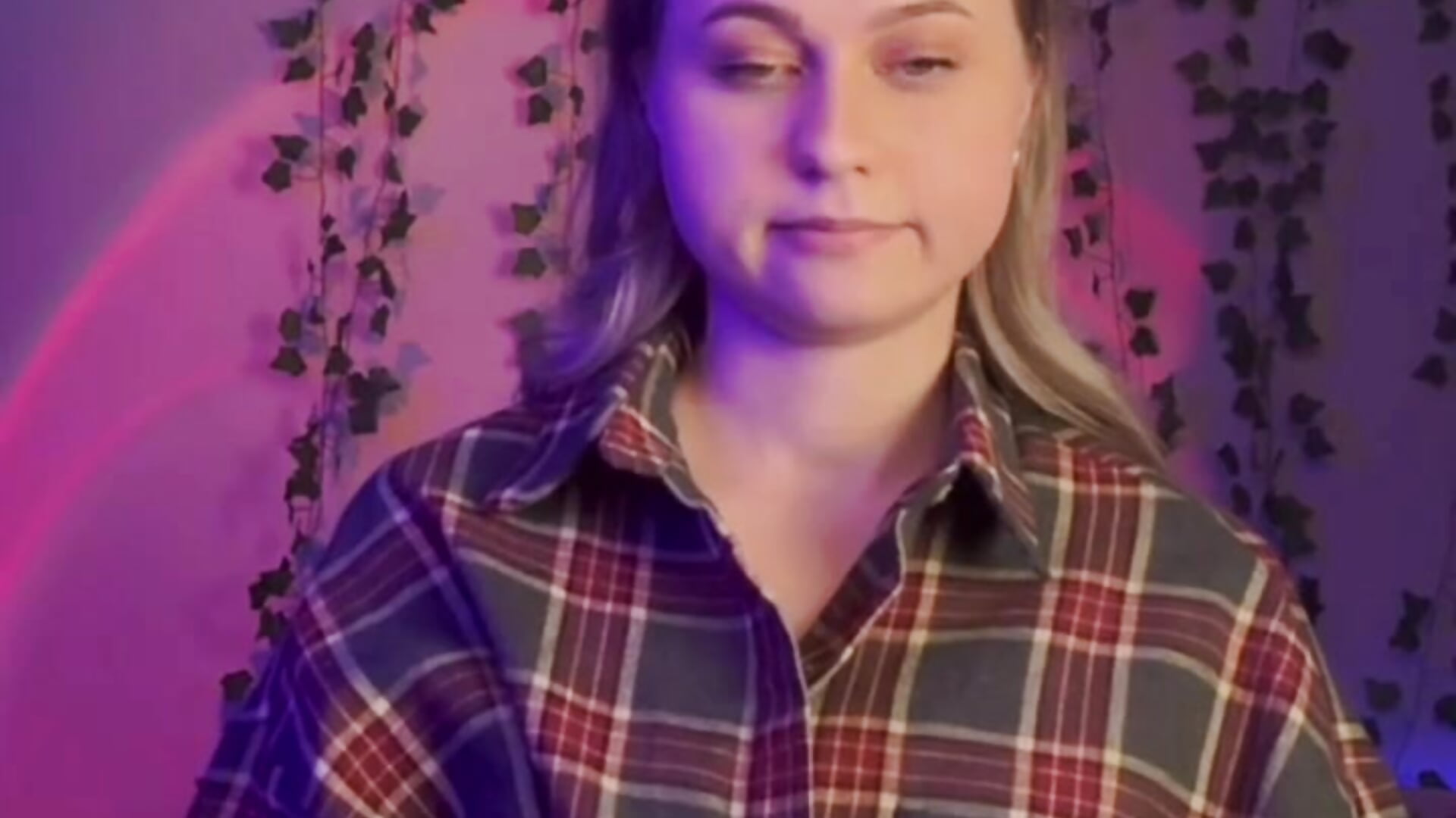 Do you think I am not sexy? - video by Elizabeth_Kitty_ cam model