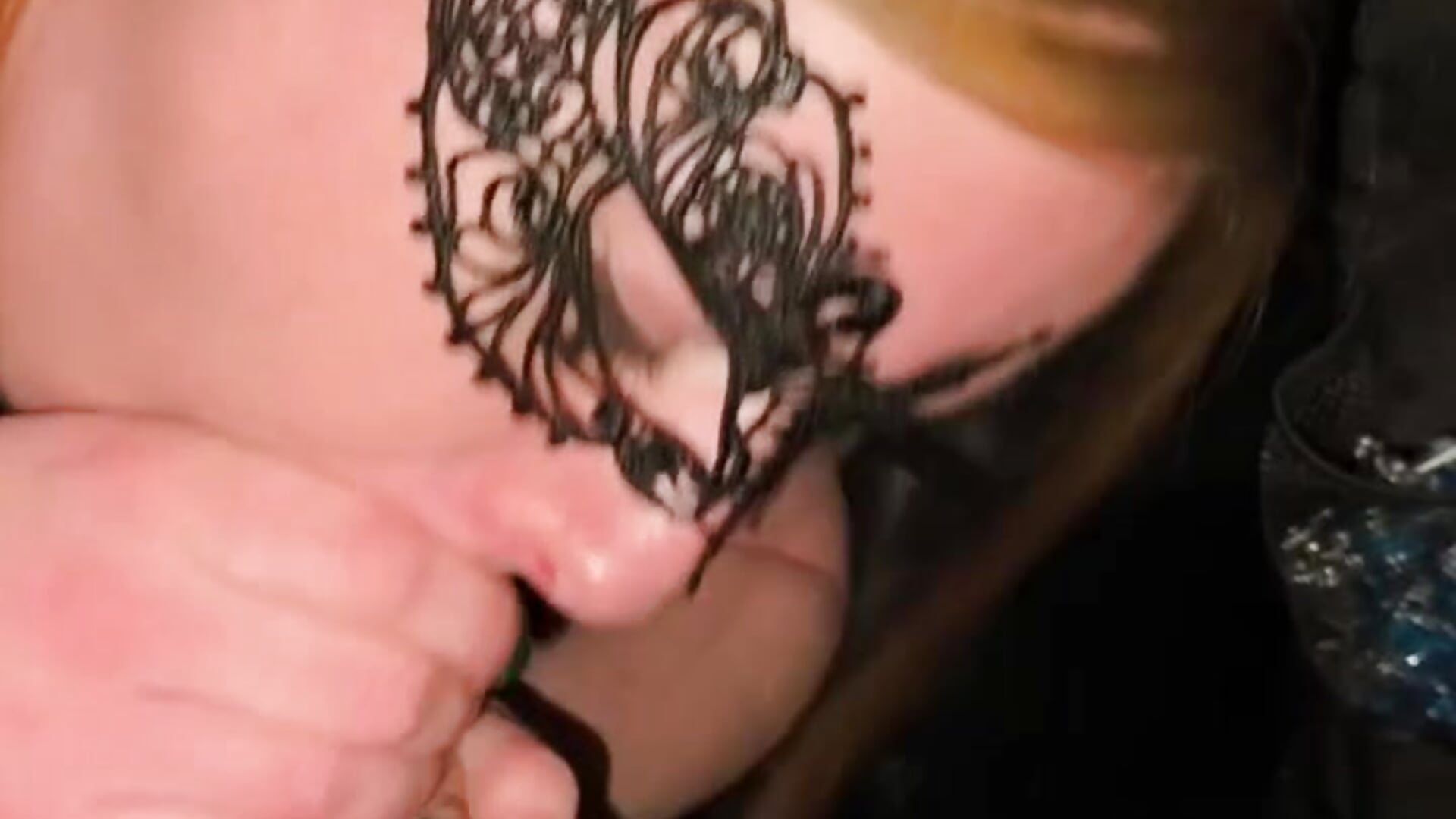 Fuck in Car cumshot in mouth