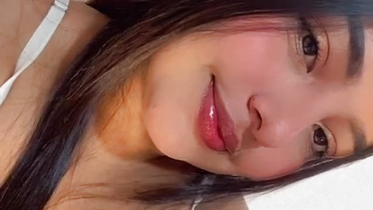 Heyy! - video di Chloe_jackson25 modella di cam