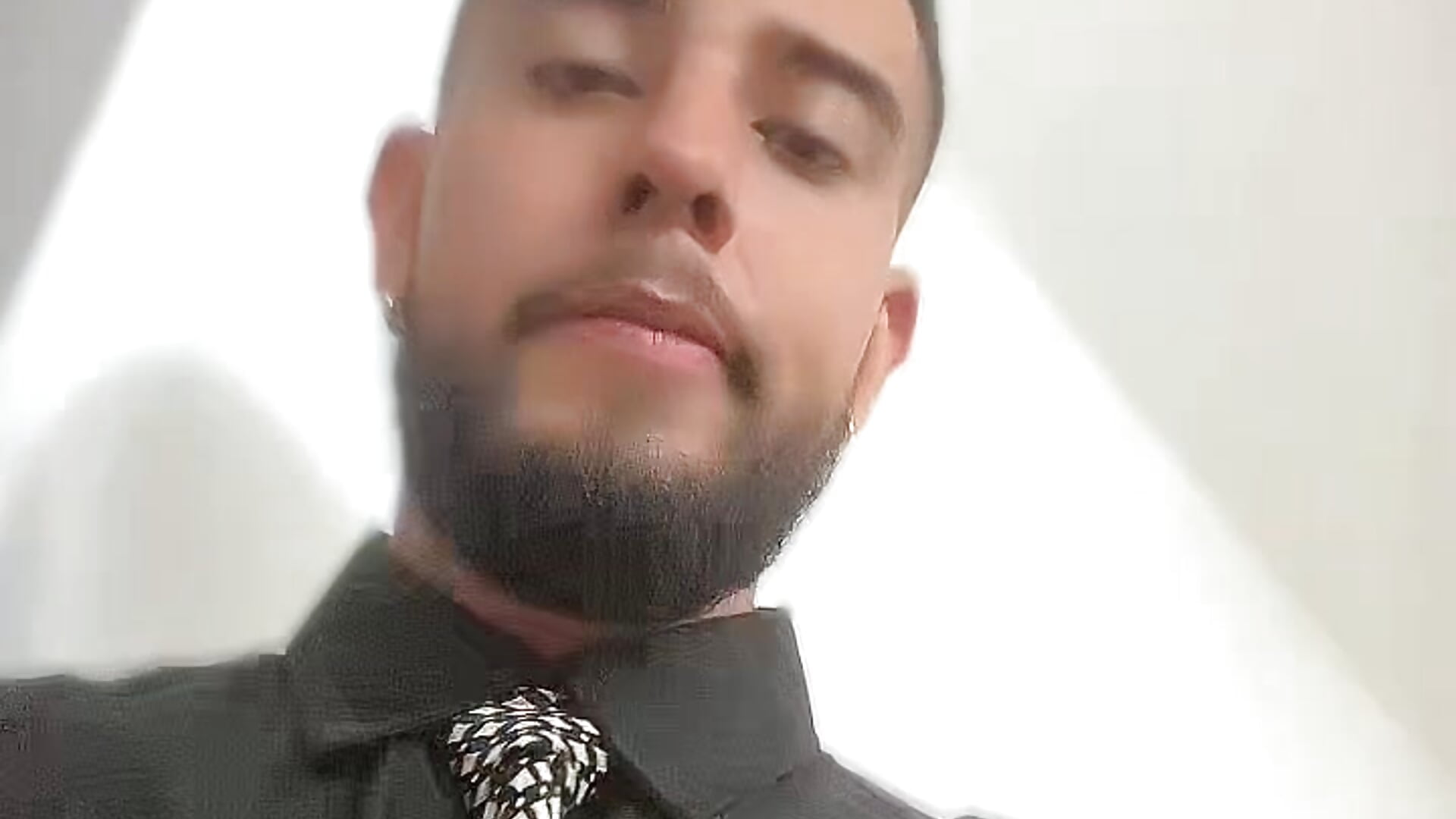🥇 Papi Dave Soldier in Smooth Elegant suite tie ✨ - video by DaveSoldier cam model