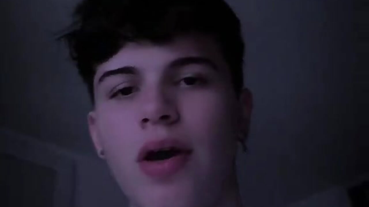 4bb0ec30dbe701d05d2be58c7b9581d7 - video od modelky/modela _Smith